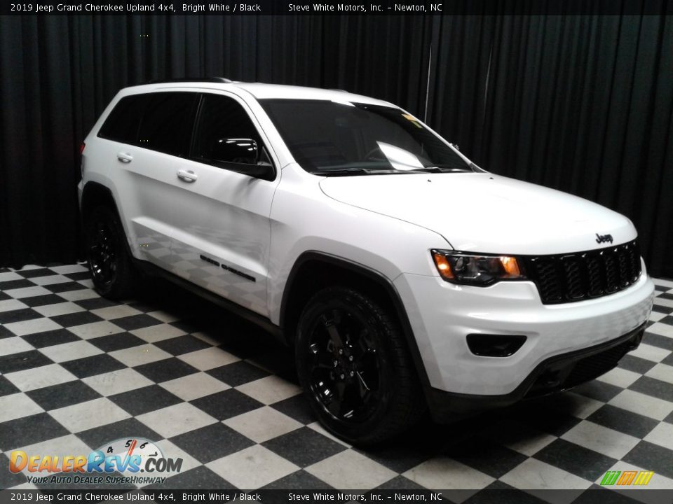 2019 Jeep Grand Cherokee Upland 4x4 Bright White / Black Photo #4