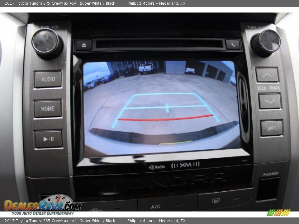 2017 Toyota Tundra SR5 CrewMax 4x4 Super White / Black Photo #14