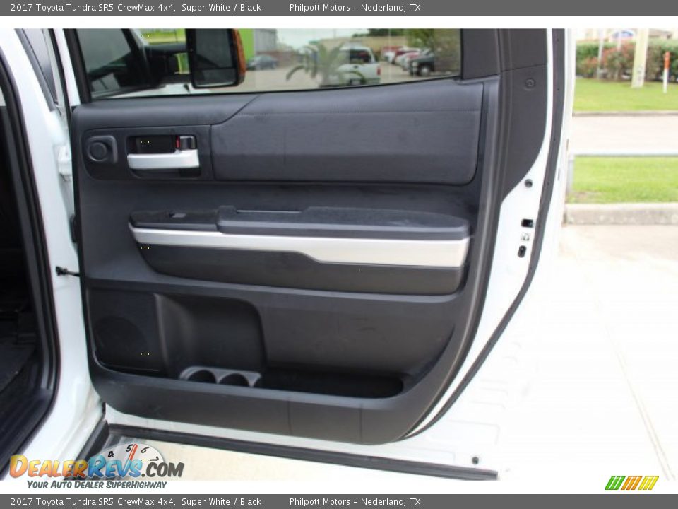 2017 Toyota Tundra SR5 CrewMax 4x4 Super White / Black Photo #19