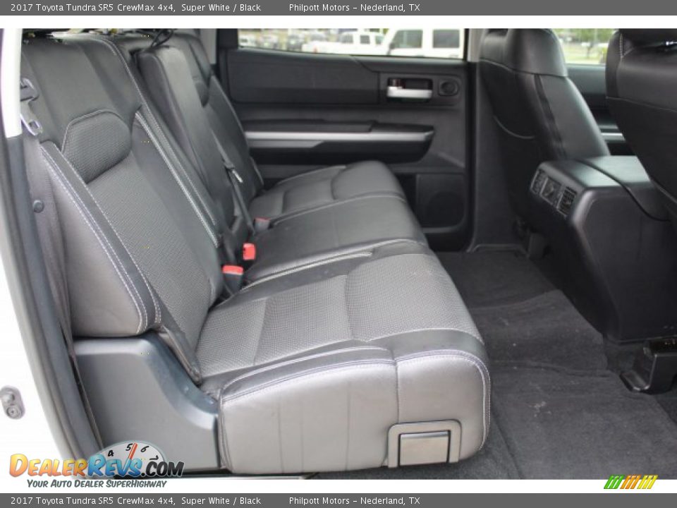 2017 Toyota Tundra SR5 CrewMax 4x4 Super White / Black Photo #20