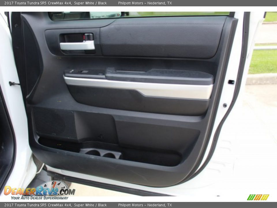 2017 Toyota Tundra SR5 CrewMax 4x4 Super White / Black Photo #21