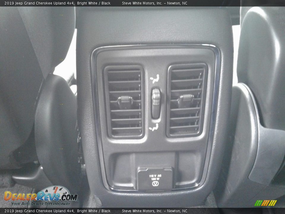 2019 Jeep Grand Cherokee Upland 4x4 Bright White / Black Photo #14