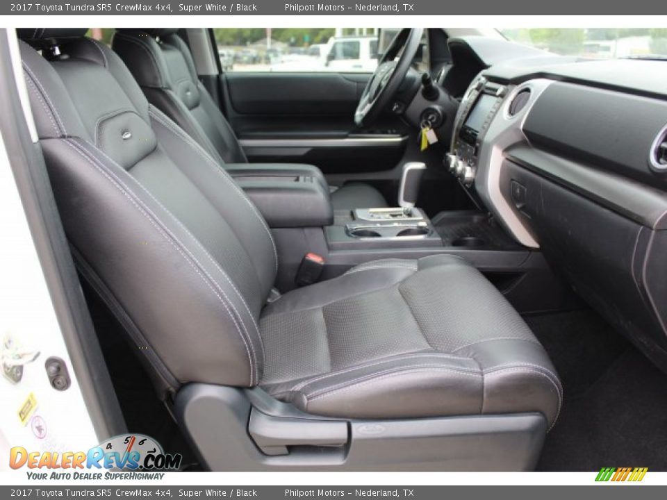 2017 Toyota Tundra SR5 CrewMax 4x4 Super White / Black Photo #22