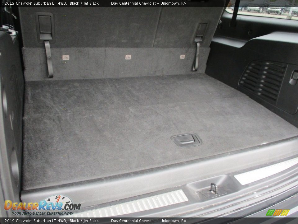 2019 Chevrolet Suburban LT 4WD Black / Jet Black Photo #14