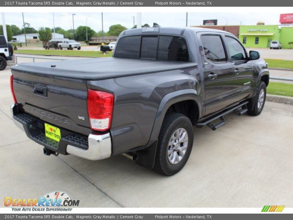 2017 Toyota Tacoma SR5 Double Cab Magnetic Gray Metallic / Cement Gray Photo #8
