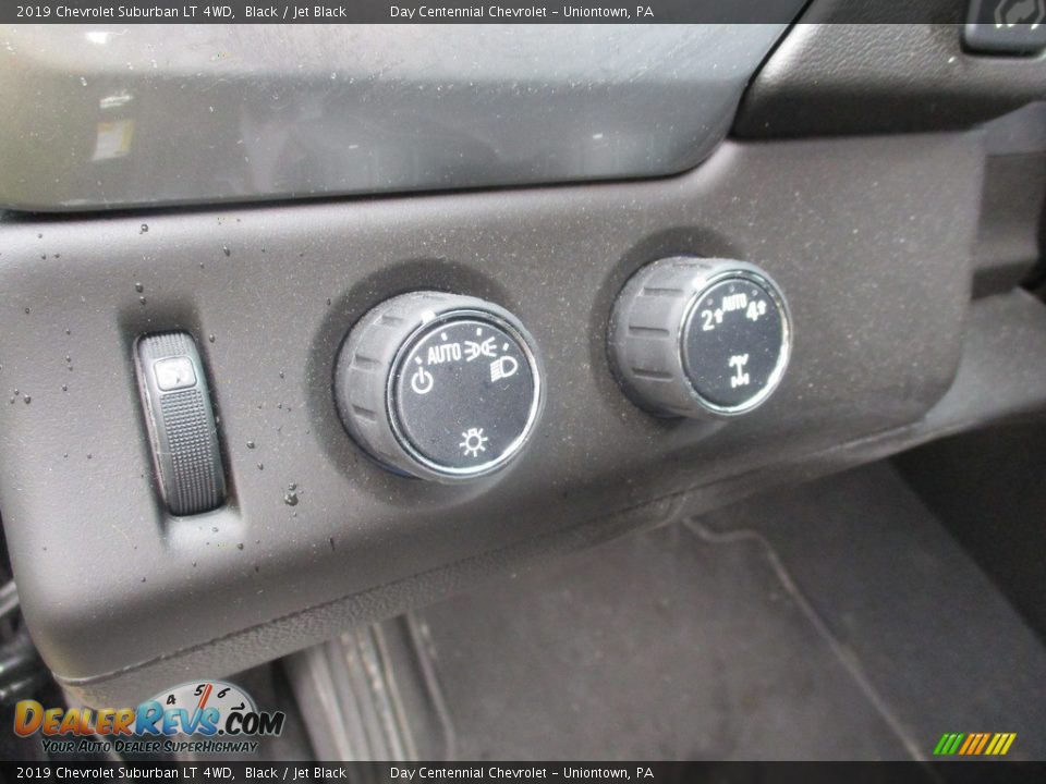 2019 Chevrolet Suburban LT 4WD Black / Jet Black Photo #26