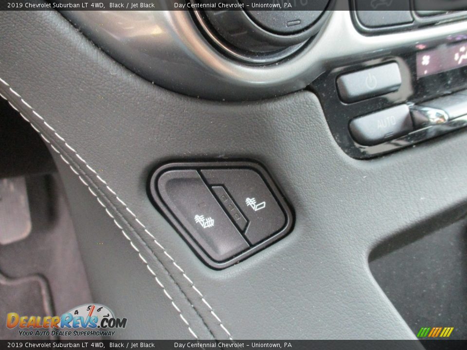 2019 Chevrolet Suburban LT 4WD Black / Jet Black Photo #28
