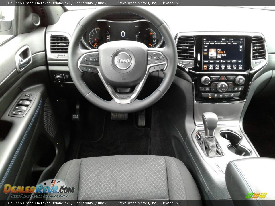 2019 Jeep Grand Cherokee Upland 4x4 Bright White / Black Photo #34