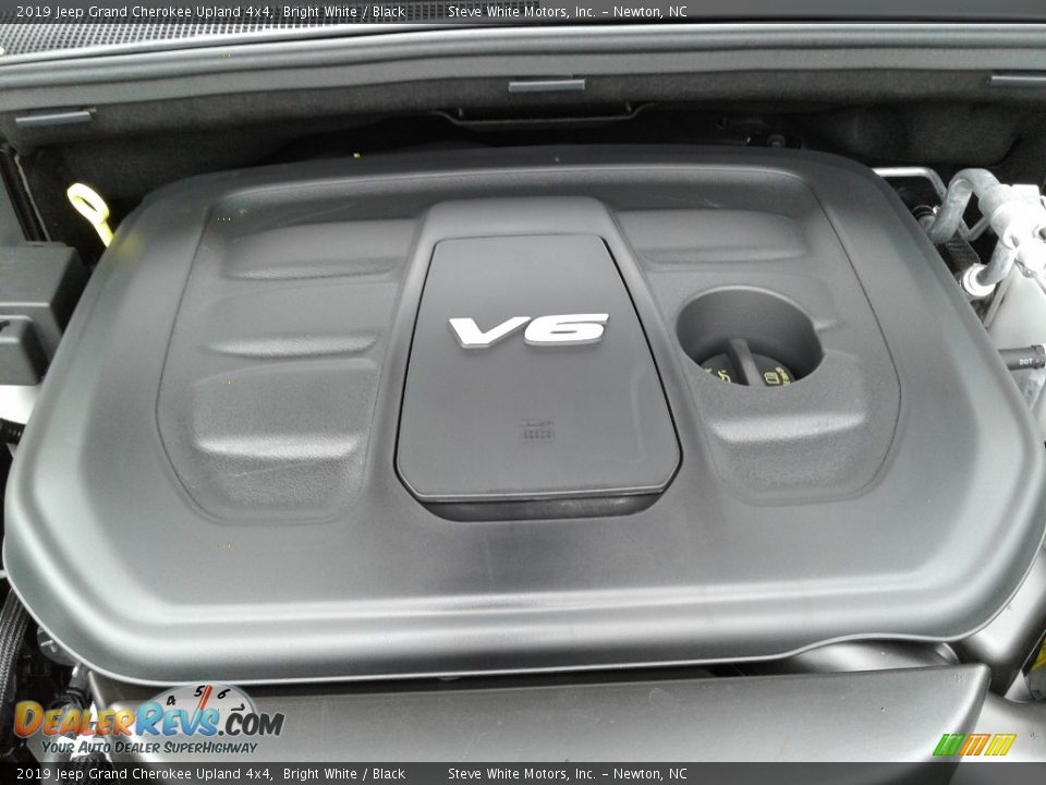 2019 Jeep Grand Cherokee Upland 4x4 Bright White / Black Photo #36