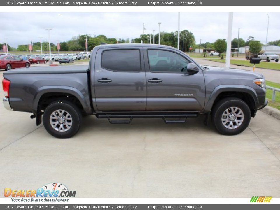 2017 Toyota Tacoma SR5 Double Cab Magnetic Gray Metallic / Cement Gray Photo #24
