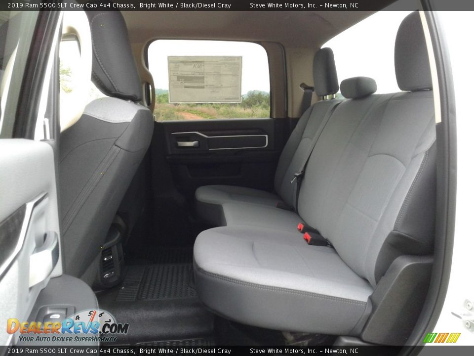 Rear Seat of 2019 Ram 5500 SLT Crew Cab 4x4 Chassis Photo #11