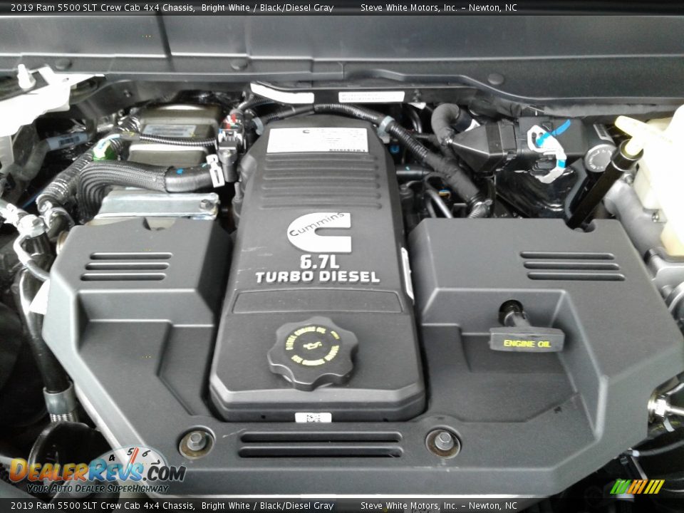 2019 Ram 5500 SLT Crew Cab 4x4 Chassis 6.7 L6.7 Liter OHV 24-Valve Cummins Turbo-Diesel Inline 6 Cylinder Engine Photo #24