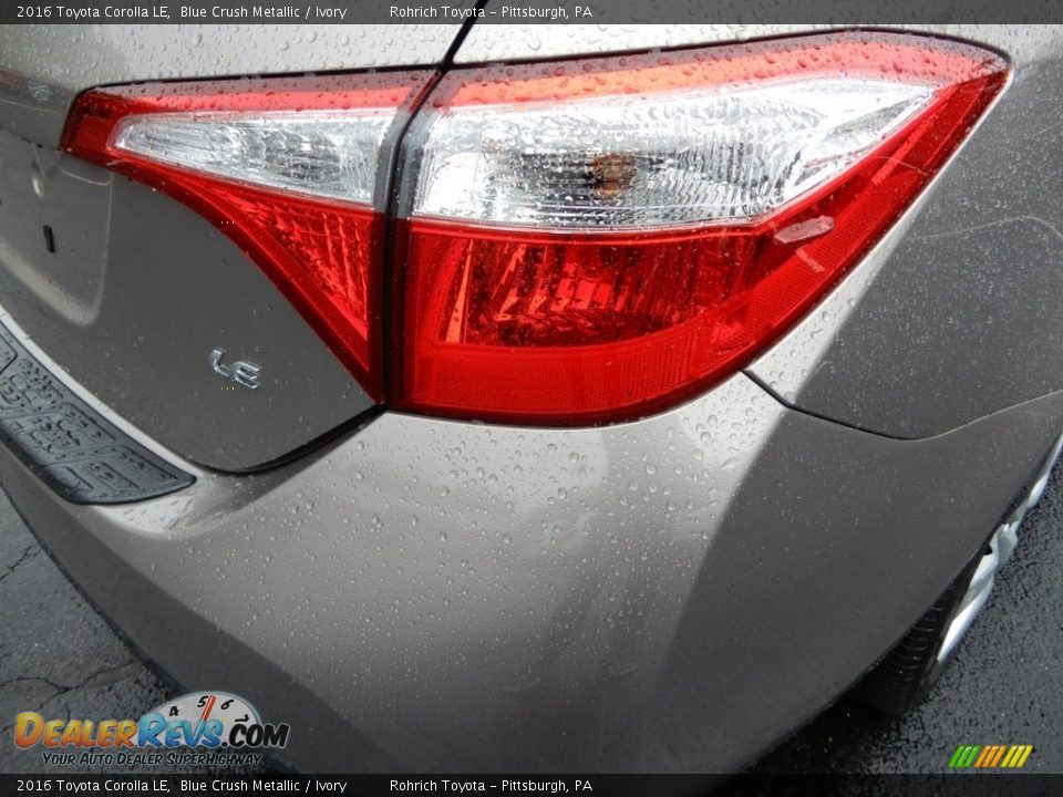 2016 Toyota Corolla LE Blue Crush Metallic / Ivory Photo #15