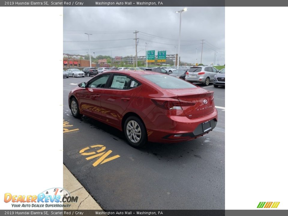 2019 Hyundai Elantra SE Scarlet Red / Gray Photo #6