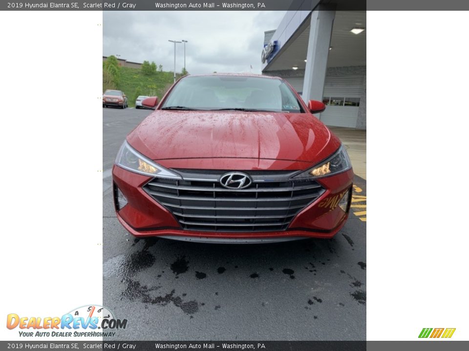 2019 Hyundai Elantra SE Scarlet Red / Gray Photo #8