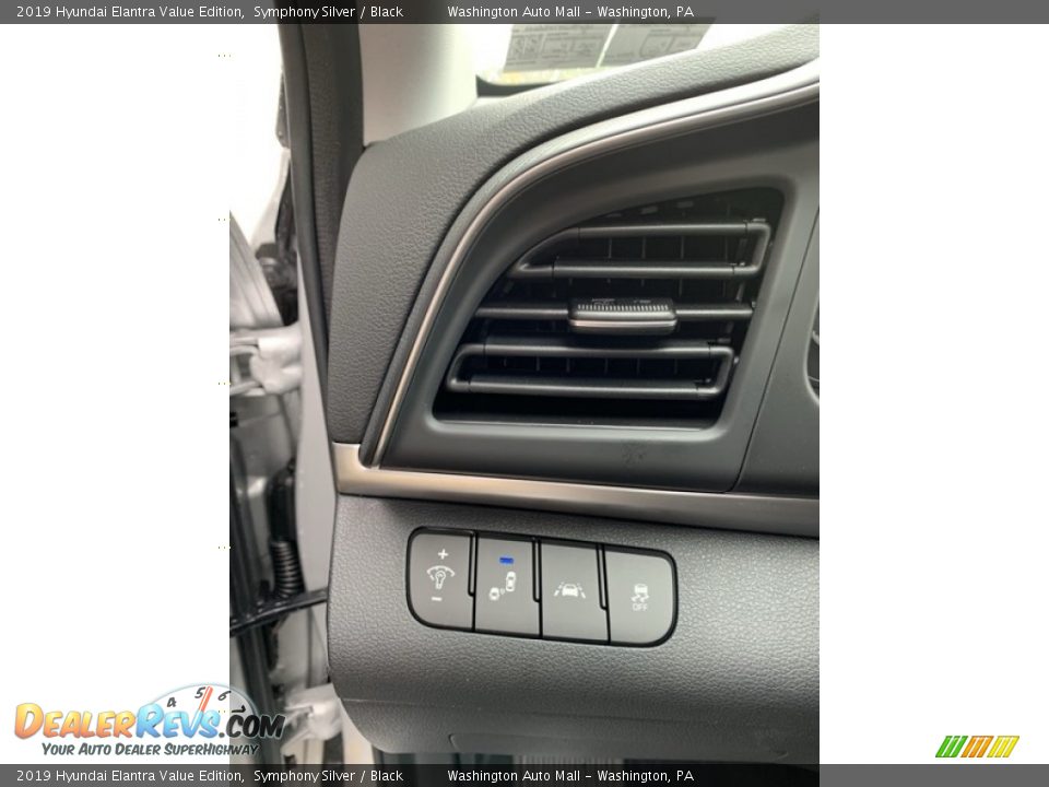 2019 Hyundai Elantra Value Edition Symphony Silver / Black Photo #11