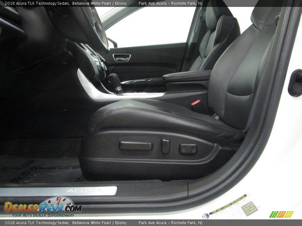 2018 Acura TLX Technology Sedan Bellanova White Pearl / Ebony Photo #7