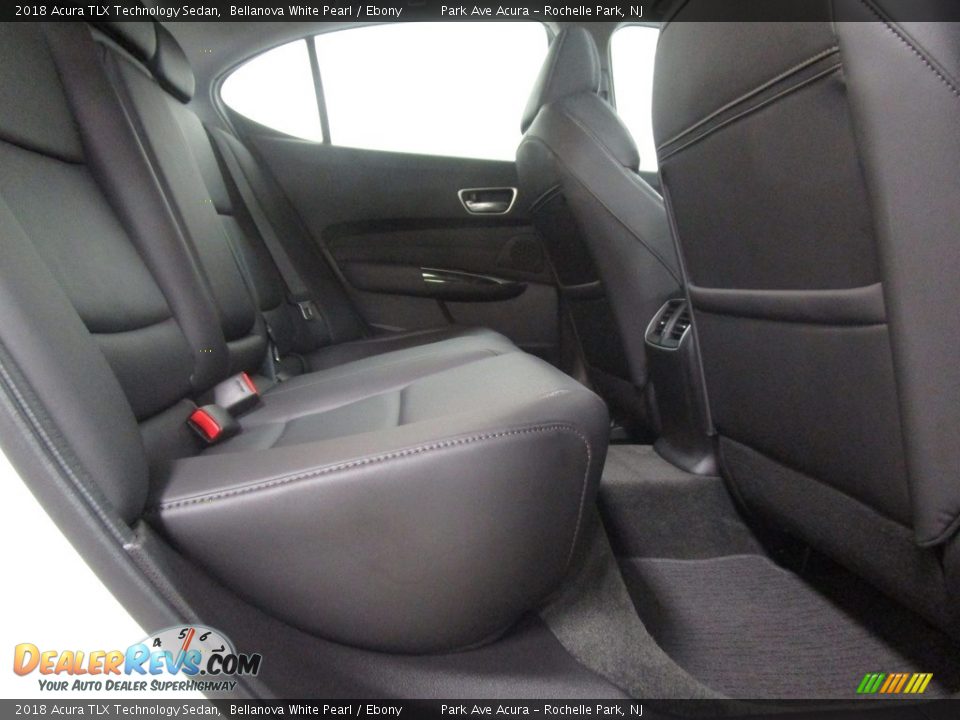 2018 Acura TLX Technology Sedan Bellanova White Pearl / Ebony Photo #16