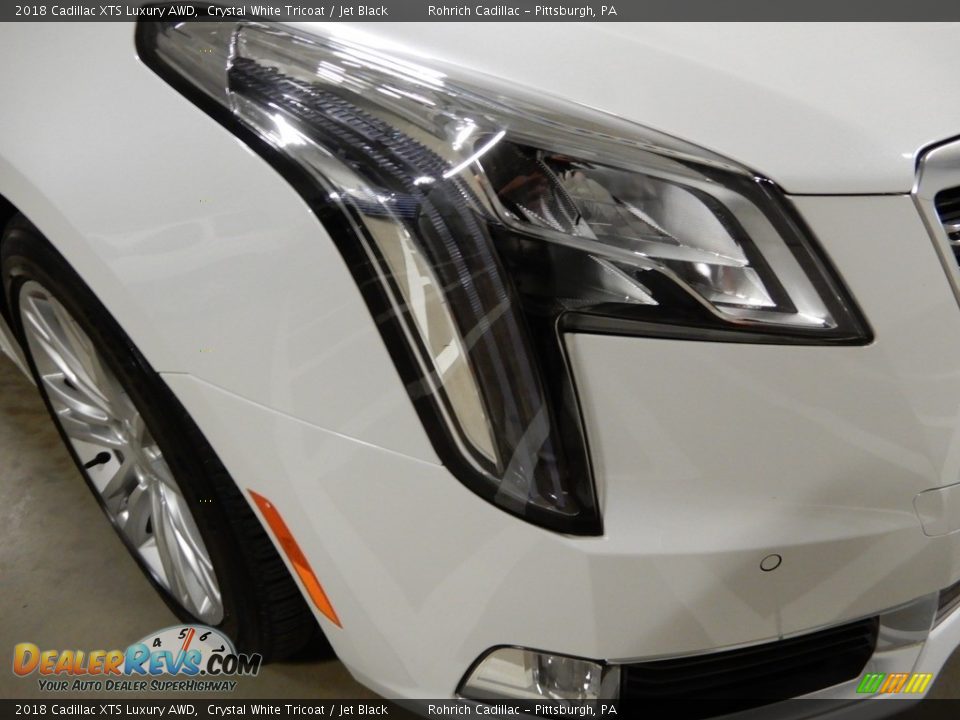 2018 Cadillac XTS Luxury AWD Crystal White Tricoat / Jet Black Photo #10