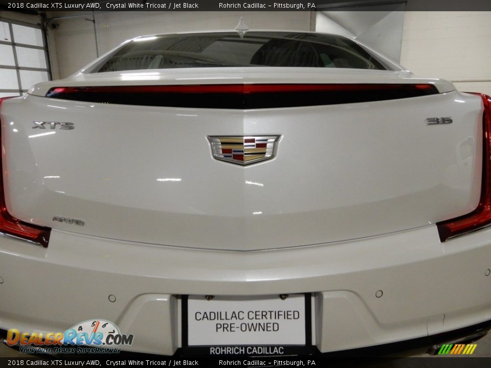 2018 Cadillac XTS Luxury AWD Crystal White Tricoat / Jet Black Photo #13