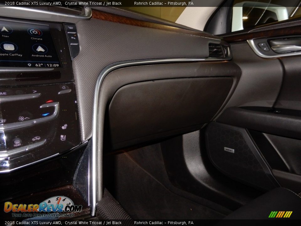 2018 Cadillac XTS Luxury AWD Crystal White Tricoat / Jet Black Photo #20