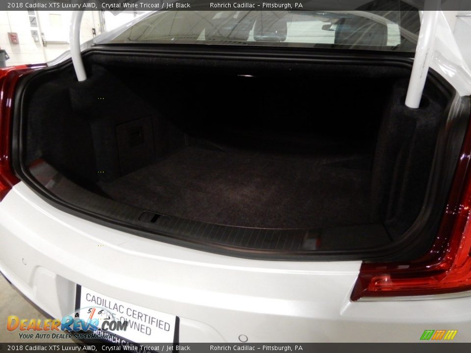 2018 Cadillac XTS Luxury AWD Crystal White Tricoat / Jet Black Photo #21