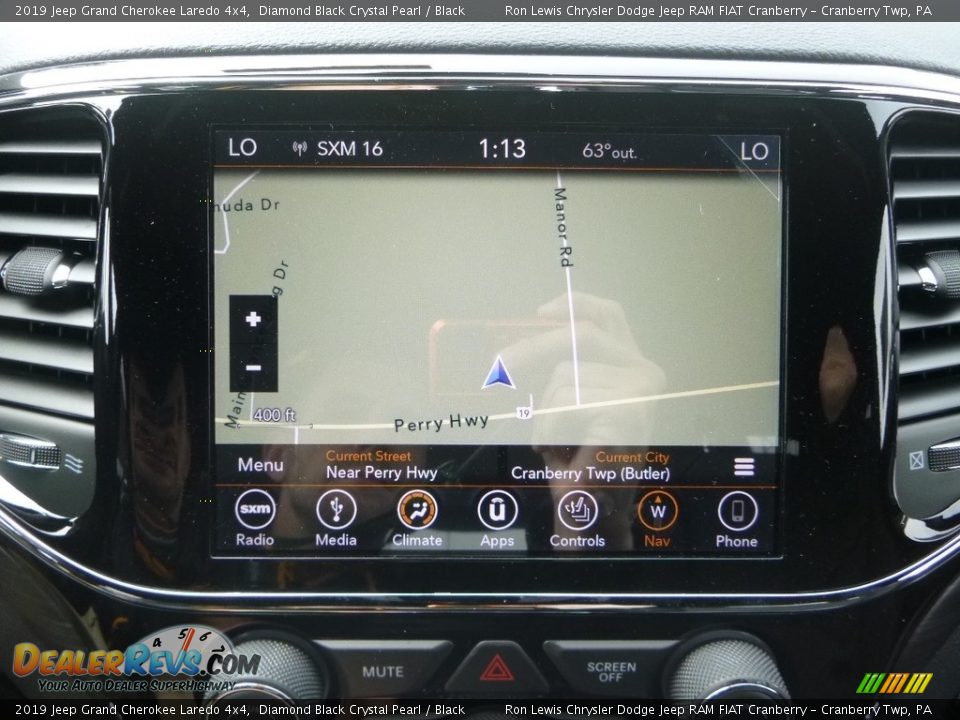 2019 Jeep Grand Cherokee Laredo 4x4 Diamond Black Crystal Pearl / Black Photo #17