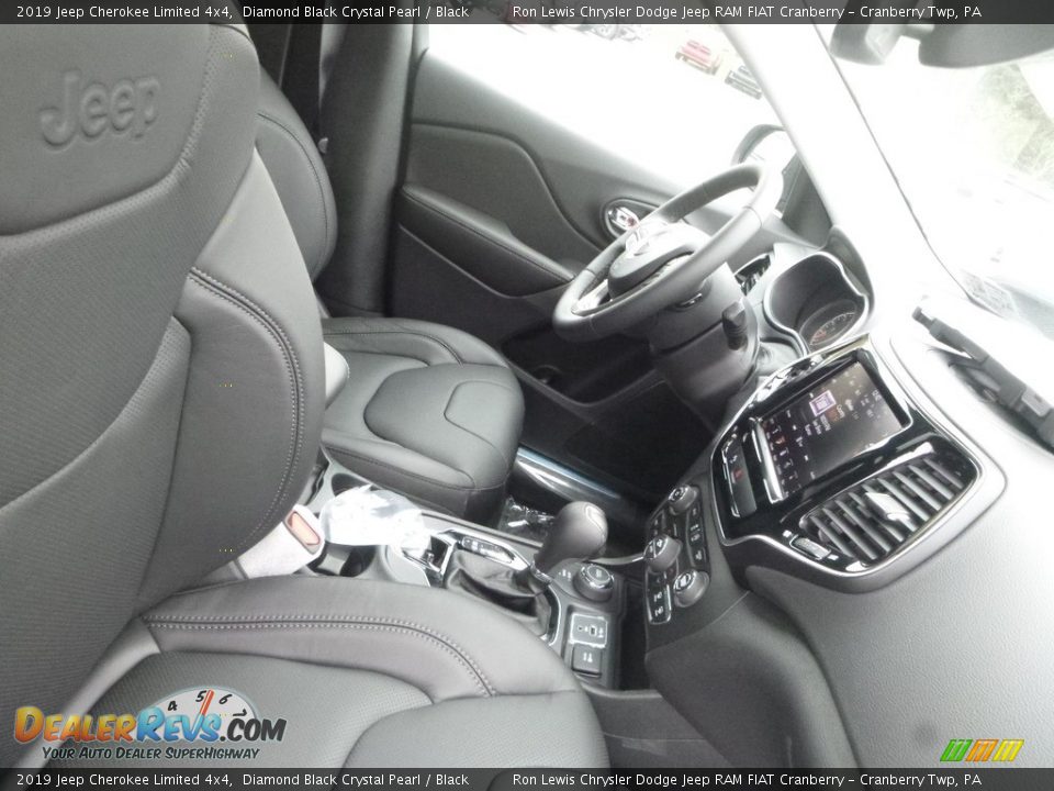 2019 Jeep Cherokee Limited 4x4 Diamond Black Crystal Pearl / Black Photo #10