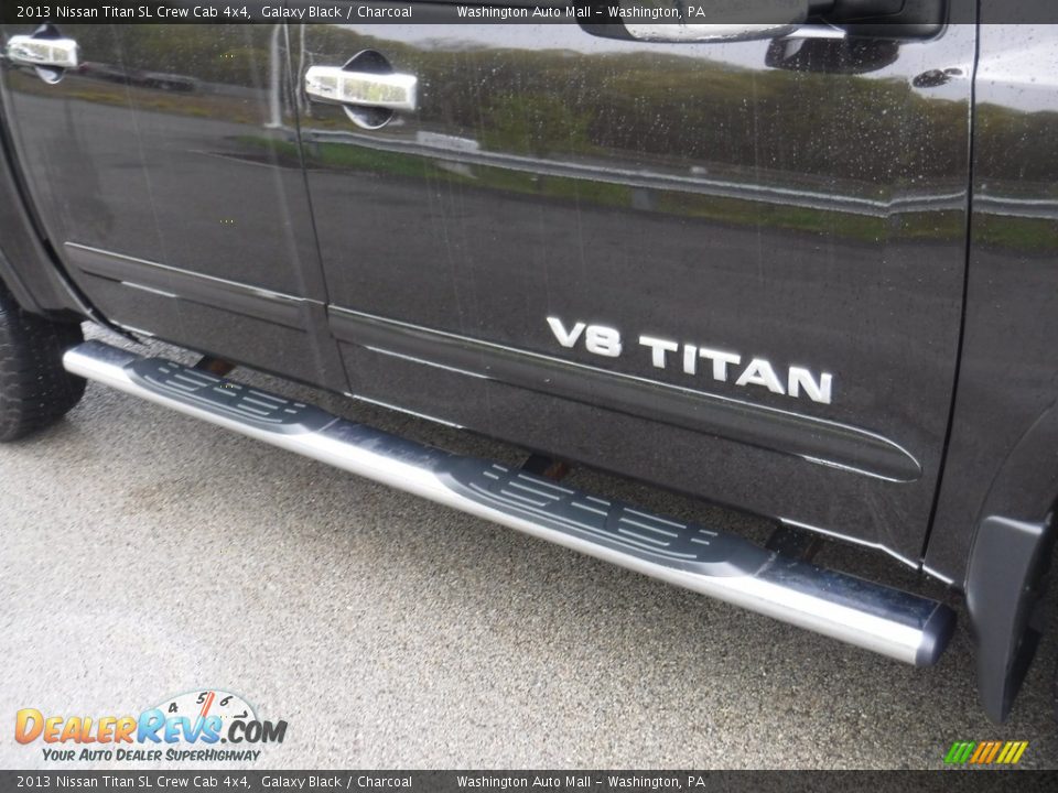 2013 Nissan Titan SL Crew Cab 4x4 Galaxy Black / Charcoal Photo #6