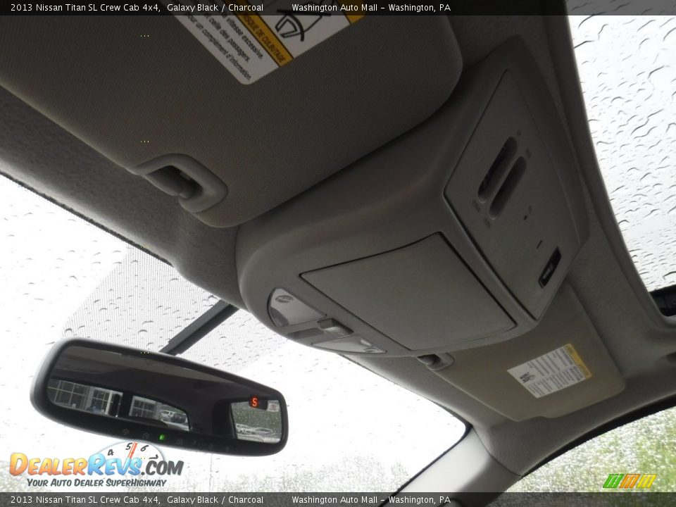 2013 Nissan Titan SL Crew Cab 4x4 Galaxy Black / Charcoal Photo #28
