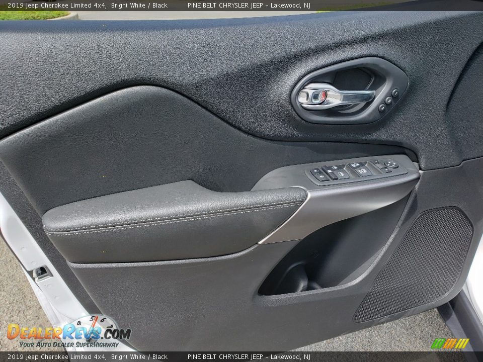 2019 Jeep Cherokee Limited 4x4 Bright White / Black Photo #8