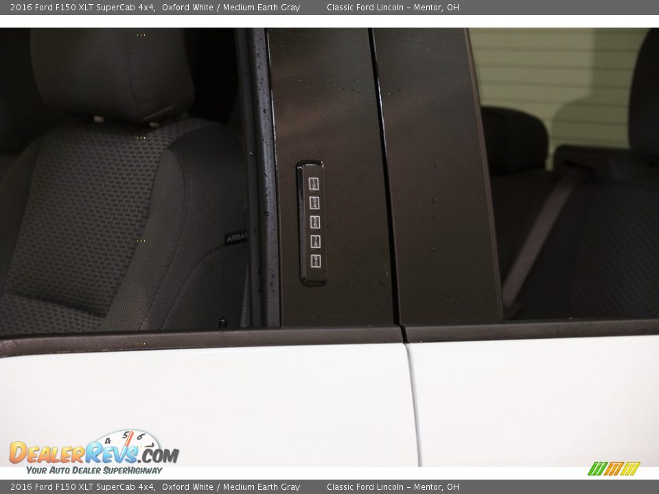 2016 Ford F150 XLT SuperCab 4x4 Oxford White / Medium Earth Gray Photo #4