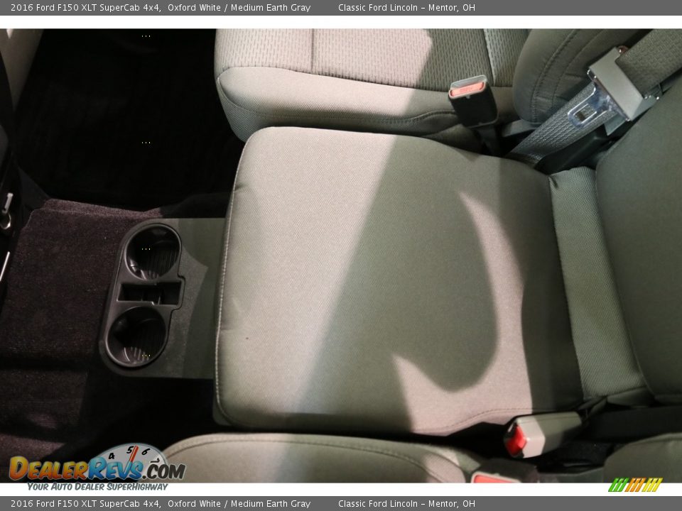 2016 Ford F150 XLT SuperCab 4x4 Oxford White / Medium Earth Gray Photo #16
