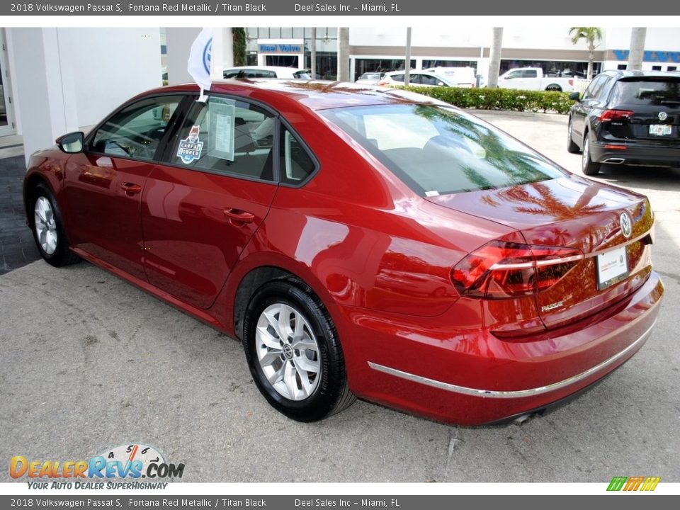 2018 Volkswagen Passat S Fortana Red Metallic / Titan Black Photo #6