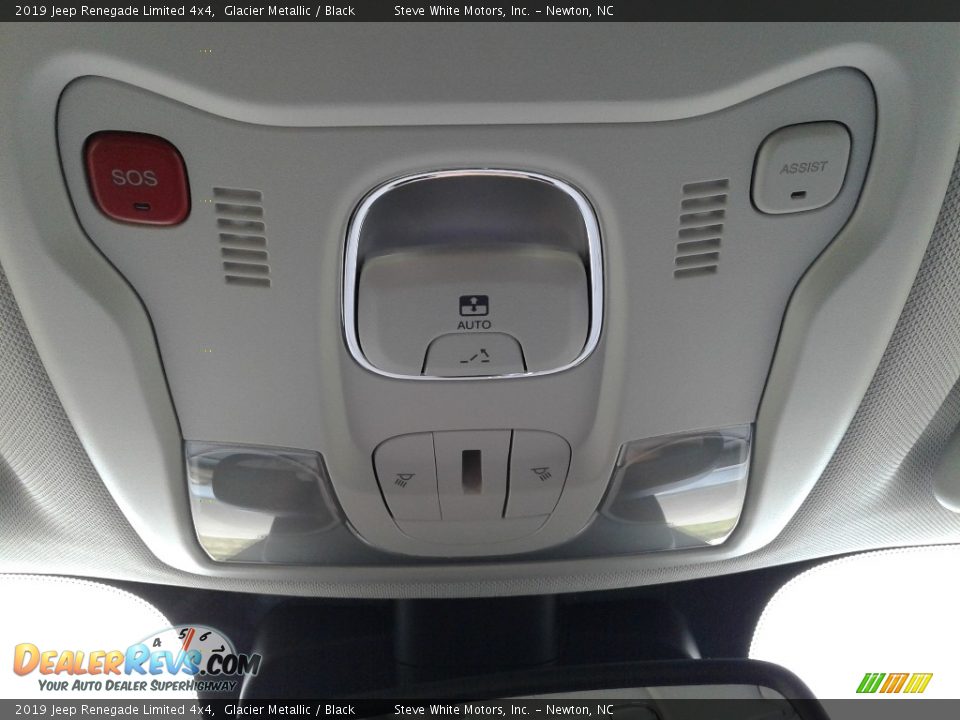 2019 Jeep Renegade Limited 4x4 Glacier Metallic / Black Photo #28