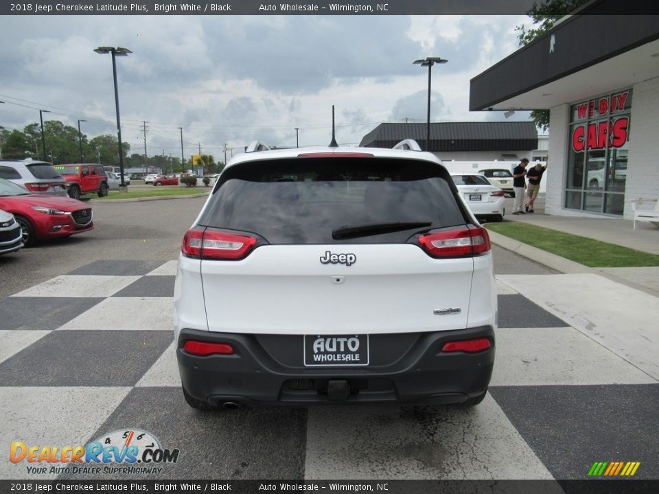 2018 Jeep Cherokee Latitude Plus Bright White / Black Photo #4