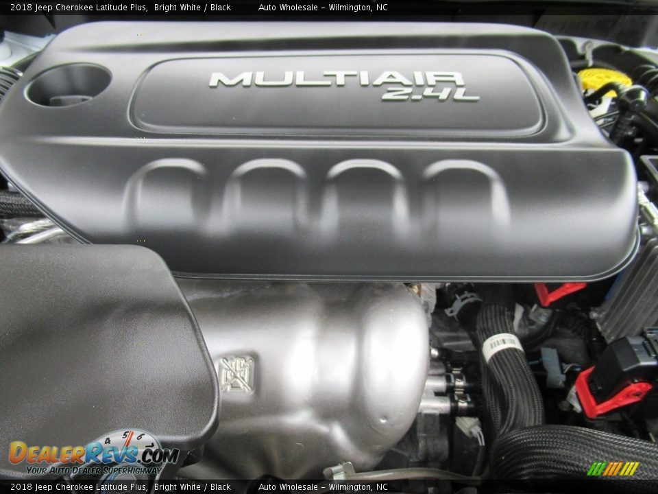 2018 Jeep Cherokee Latitude Plus Bright White / Black Photo #6
