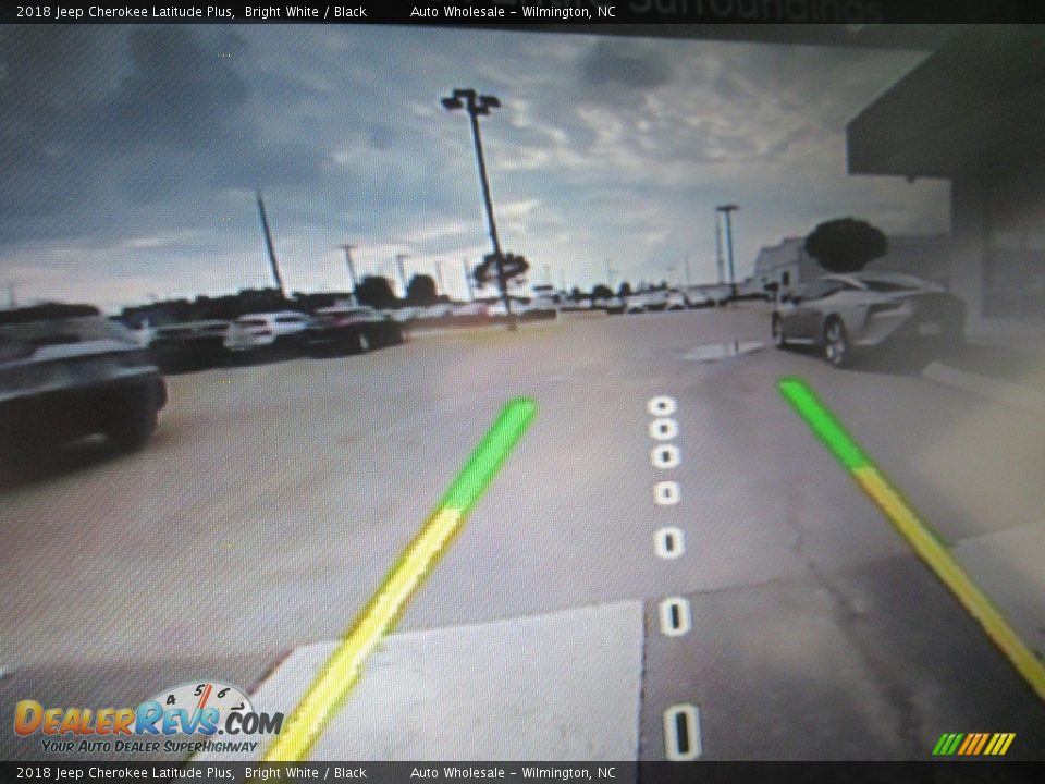 2018 Jeep Cherokee Latitude Plus Bright White / Black Photo #18