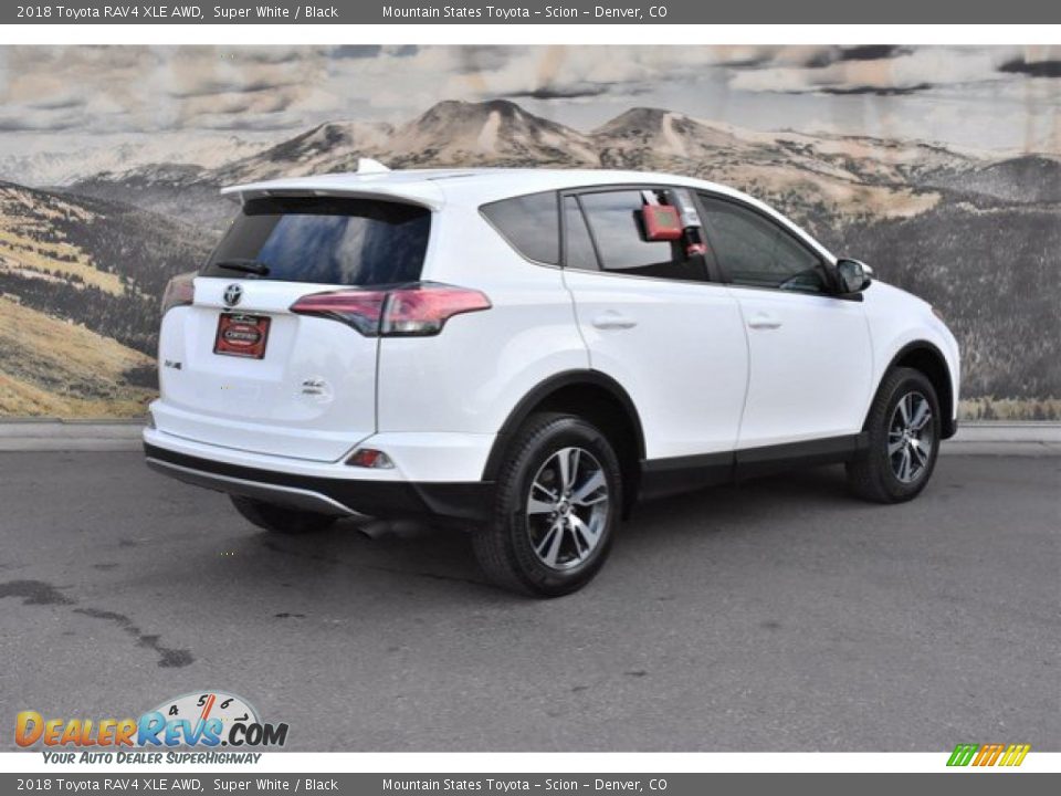 2018 Toyota RAV4 XLE AWD Super White / Black Photo #3