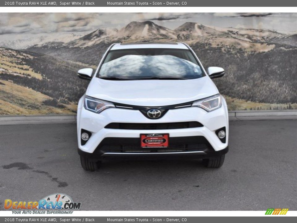 2018 Toyota RAV4 XLE AWD Super White / Black Photo #4