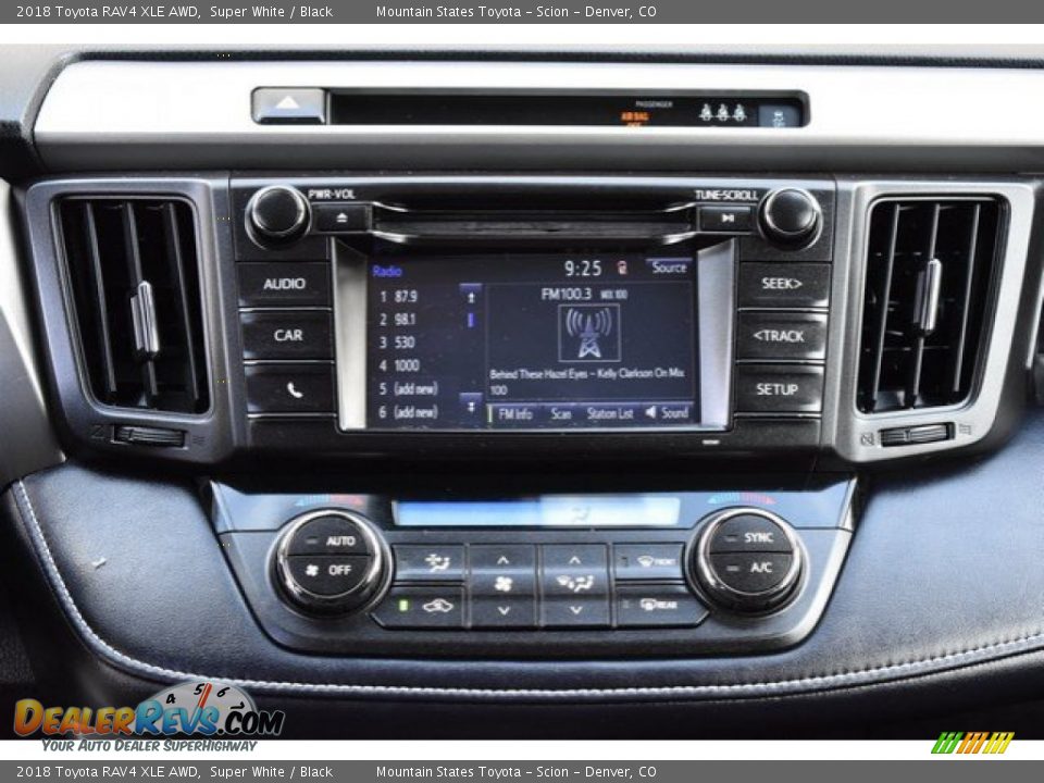 2018 Toyota RAV4 XLE AWD Super White / Black Photo #15