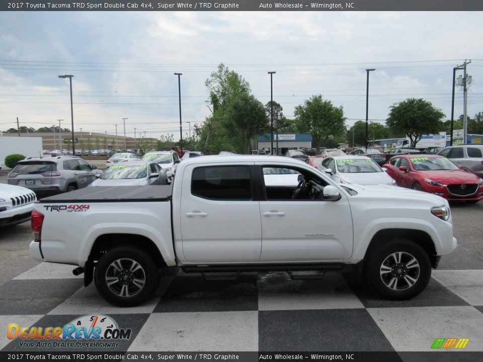 2017 Toyota Tacoma TRD Sport Double Cab 4x4 Super White / TRD Graphite Photo #3