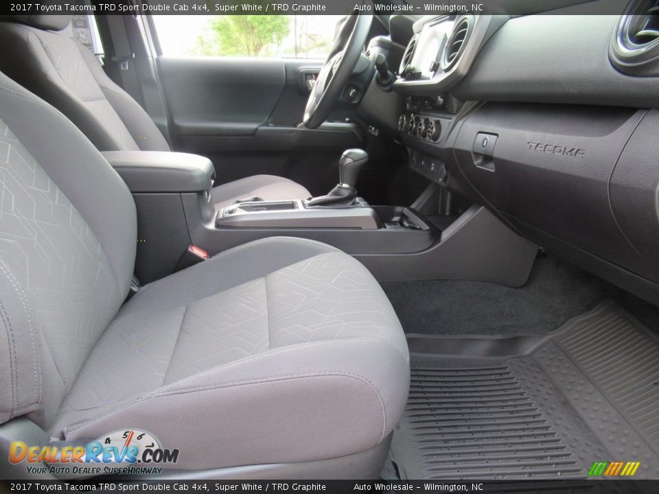 2017 Toyota Tacoma TRD Sport Double Cab 4x4 Super White / TRD Graphite Photo #12