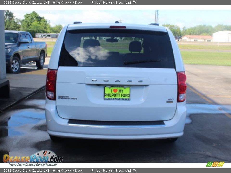 2018 Dodge Grand Caravan SXT White Knuckle / Black Photo #7
