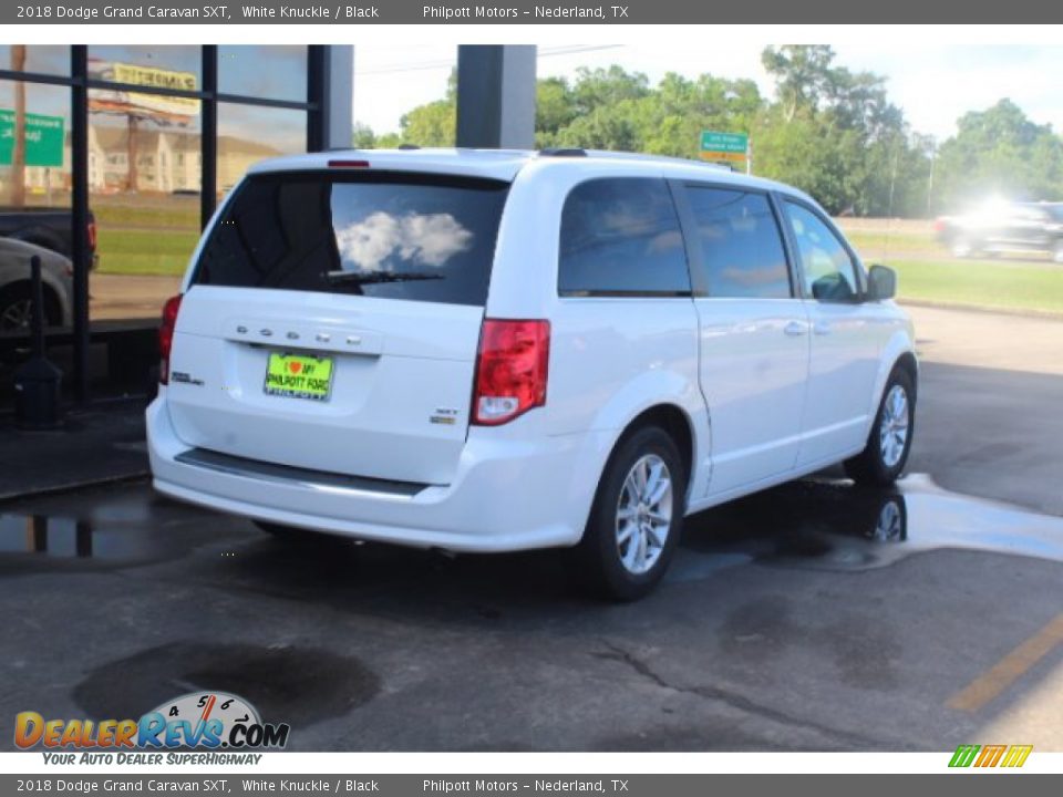 2018 Dodge Grand Caravan SXT White Knuckle / Black Photo #8