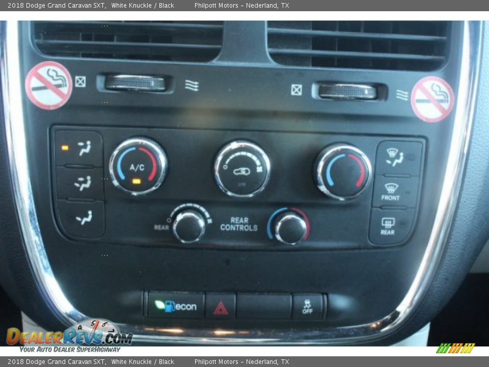 2018 Dodge Grand Caravan SXT White Knuckle / Black Photo #13