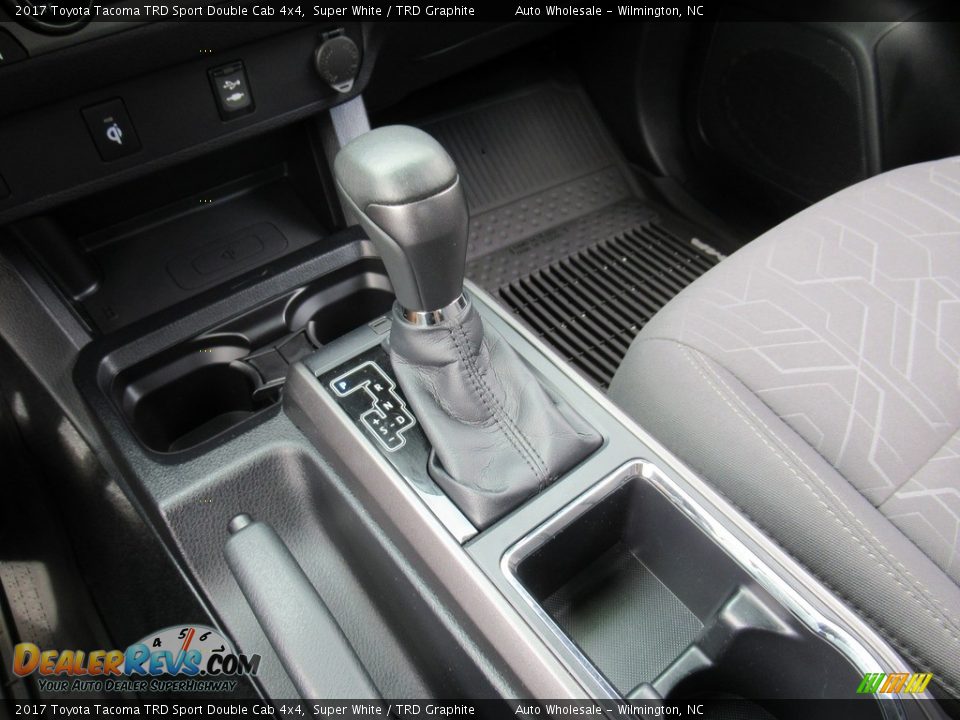 2017 Toyota Tacoma TRD Sport Double Cab 4x4 Super White / TRD Graphite Photo #19