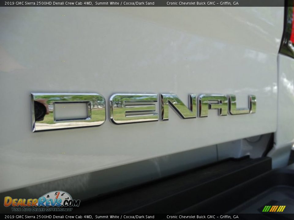 2019 GMC Sierra 2500HD Denali Crew Cab 4WD Summit White / Cocoa/Dark Sand Photo #10