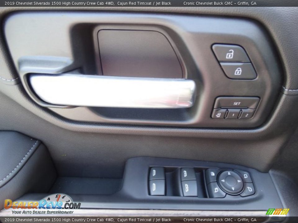 Controls of 2019 Chevrolet Silverado 1500 High Country Crew Cab 4WD Photo #16