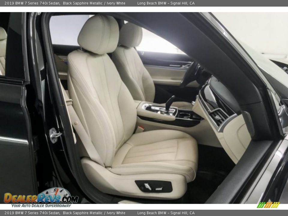 2019 BMW 7 Series 740i Sedan Black Sapphire Metallic / Ivory White Photo #6